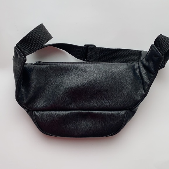 Fanny Pack - Picture 2 of 11